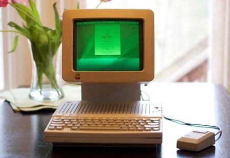 Un Apple IIc adaptado a los tiempos modernos