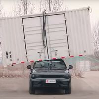 En el Top Gear chino intentan destruir de todas las maneras posibles este SUV híbrido. Aguanta como un todoterreno de los 90