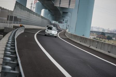 Nissan se atreve con la primera conducción autónoma en Japón