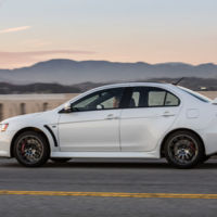 El último Mitsubishi Lancer Evolution Final Edition subastado casi duplica el precio del primero