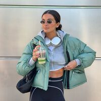 Zara, Mango o Massimo Dutti venden los plumíferos en tendencia más bonitos y calentitos que nos salvarán en 2025  