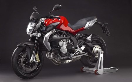 Brutale675_rojo_650