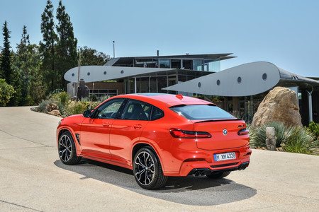 BMW X4 M trasera