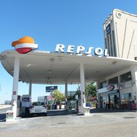 Solo tres petroleras tendrán que complementar con 5 céntimos la rebaja de carburante: Repsol, Cepsa y BP