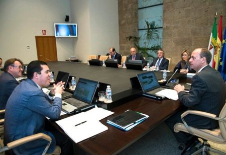 Extremadura quiere renovar sus "aulas informáticas obsoletas"