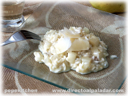 Risotto con peras y gorgonzola. Receta