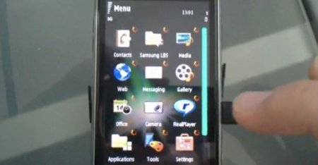 Demostración de multitarea en Symbian, 62 aplicaciones en ejecución a la vez