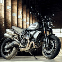 Ducati Scrambler 1100 Dark PRO: mismo estilo retromoderno pero por menos dinero, desde 12.990 euros
