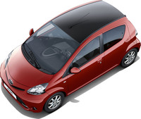 Toyota Aygo: ahora, con acabado exterior bicolor 'Rojo Frac'