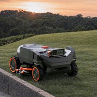 A los robots cortacésped solo les faltaba algo para dejar perfecto el jardín: un brazo para las esquinas. Segway acaba de ponérselo