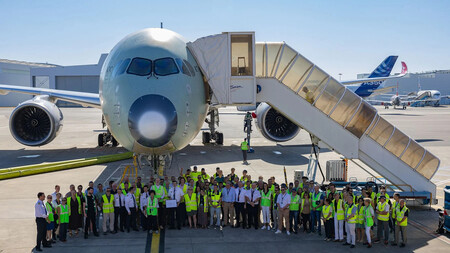 Airbus Avion Larga Distancia 24horas Sin Escalas 03