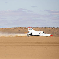 Una de locos récords de velocidad: la barrera de los 1.600 km/h está a un paso de caer con el Bloodhound LSR