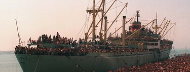 En 1991 Italia creyó que se acercaba un viejo carguero. Cuando atracó descubrió que cada rincón estaba cubierto de personas