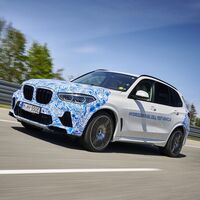 El BMW i Hydrogen NEXT ya está rodando por Europa, y llegará al mercado en series cortas de cara a 2022 