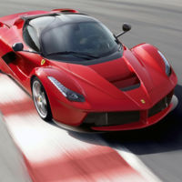 Ferrari trabaja en una plataforma de nueva generación