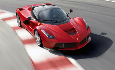 Ferrari trabaja en una plataforma de nueva generación
