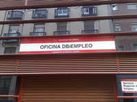 Tres datos para desconfiar de la bajada del paro 