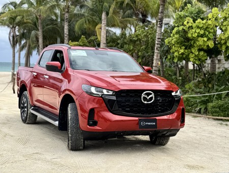 Mazda BT-50 2025