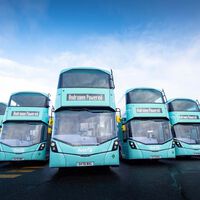 Esta cidade lançou 25 ônibus movidos a hidrogênio para se tornar mais sustentável; eles duraram apenas cinco anos porque reabastecê-los é um pesadelo 