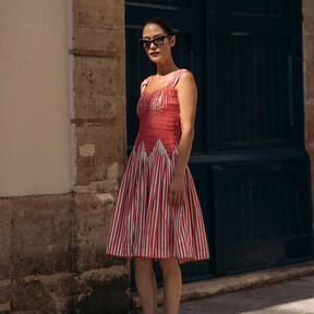 Cinco vestidos fresquitos y bohemios de Zara, Stradivarius o Sfera que son pura tendencia este verano por menos de 30 euros