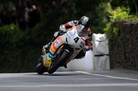 IOMTT 2010, Ian Hutchinson hace historia al ganar cinco carreras en el TT