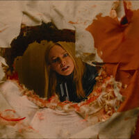 Número 1 en 51 países en HBO Max. Un divertimento pulp satánico de solo 94 minutos llenos de acción y violencia