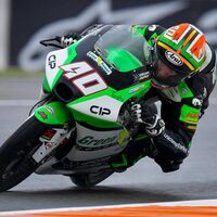 Darryn Binder logra la pole en Valencia mientras que Albert Arenas bate a Ai Ogura por una milésima