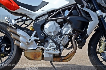 mv-agusta-brutale-800