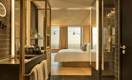 Dos noches en Amsterdam en uno de los hoteles más sostenibles de Europa desde 171 euros (vuelos incluidos) 