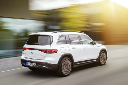 Mercedes Benz Eqb 4