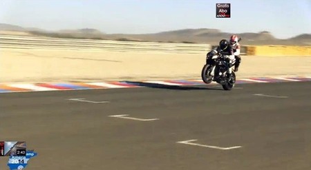 La BMW S1000RR y Jürgen Fuchs hacen de taxista del diablo en Almería