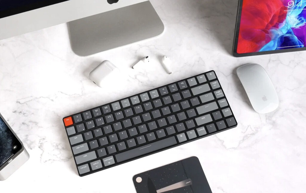 Buscaba un teclado compacto, versátil y sin RGB para trabajar. Compré este Keychron y desde entonces es el que siempre recomiendo