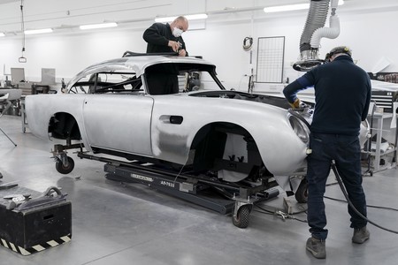 Se reanuda la construcción del Aston Martin DB5 Goldfinger Continuation