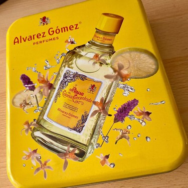 Por qué el agua de colonia Álvarez Gómez sigue triunfando aunque pasen los años: la usaba mi abuela, la usa mi madre y es mi favorita para el día a día