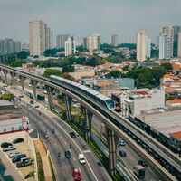 Nem Jacu-Pêssego, nem do Estado: a avenida de São Paulo que foi eleita a maior do Brasil e tem mais de 1,8 mil postes de iluminação