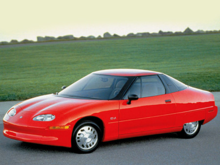 Antes de Tesla ya había coches eléctricos, viaja en el tiempo gracias a esta prueba del GM EV1