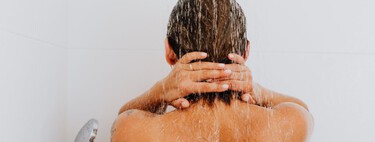 Así dicen los expertos en sueño que tienes que ducharte para dormir mejor 