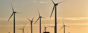 El mundo no está invirtiendo lo suficiente en energías limpias para cubrir las necesidades energéticas del futuro, advierte la AIE 