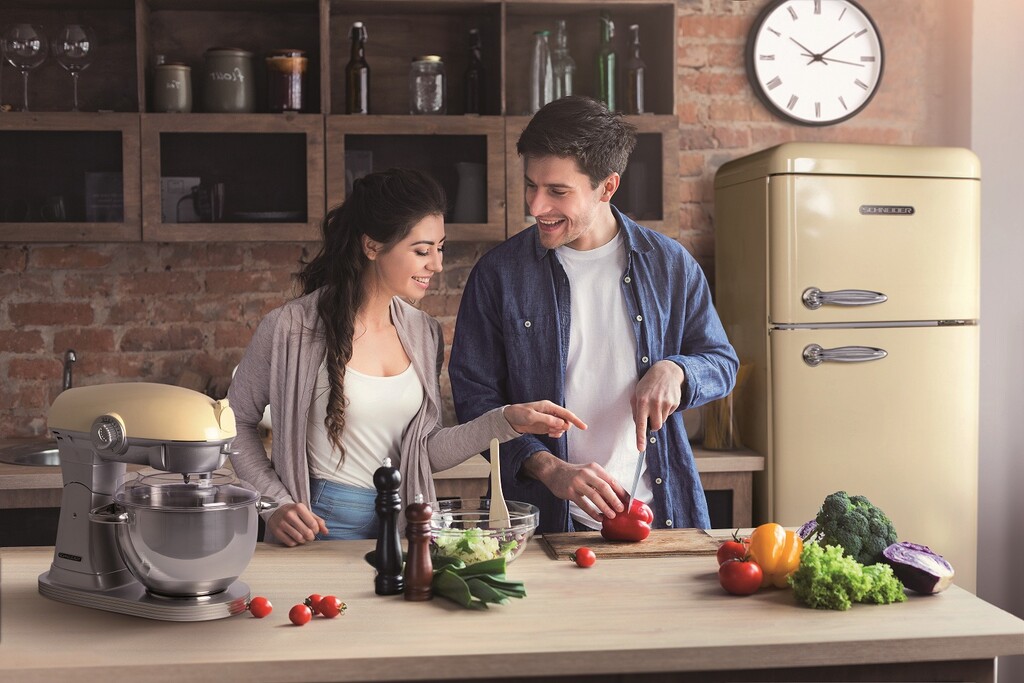 Schneider desembarca con fuerza en España: trae más de 250 pequeños y grandes electrodomésticos con un llamativo diseño
