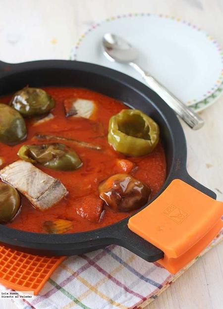 Bonito con tomate y pimientos de bola. Receta