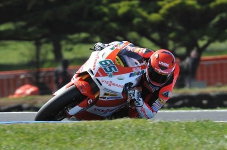 MotoGP Portugal 2010: Stefan Bradl gana la carrera de la diversión absoluta en Moto2