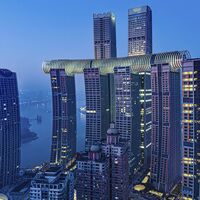 China inaugura el rascacielos horizontal "más alto" del mundo y es arquitectónicamente desconcertante