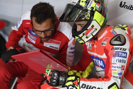 Actualización: Andrea Iannone se fractura una vértebra pero aún no está descartado para Misano