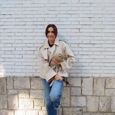 Estas son las zapatillas Skechers color fresa ácida favoritas de las mujeres de más de 50 años: perfectas para no agacharse y ahora están rebajadas