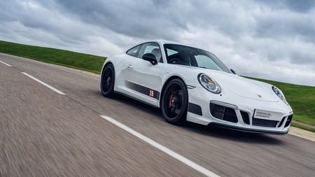 Porsche 911 Carrera 4 GTS 'British Legends Edition'