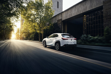 Lexusux 0006a 26 Monotone Scaled