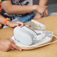 Destapan "el desastroso" lanzamiento de las Vision Pro en las Apple Store. El detalle más duro tiene que ver con los propios vendedores