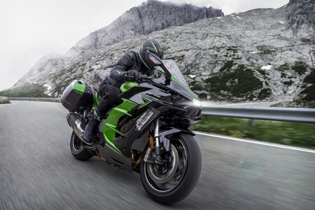 Kawasaki Ninja H2 Sx 2021 001