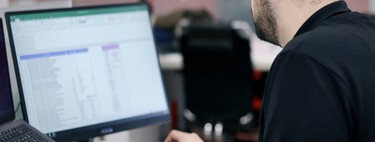 Pensávamos que a IA forçaria toda uma geração de trabalhadores à aposentadoria precoce; o oposto está acontecendo 