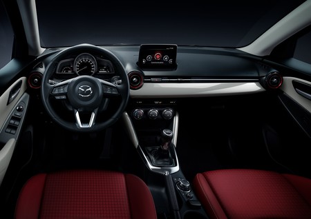 Mazda2 Sport Red Edition 03